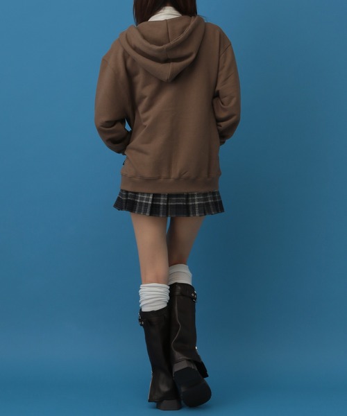 WaiKei（ワイケイ）の「【UNISEX】Wai Kei×ALAND／ＡワッペンZIPフーディ―(ウラケ)（パーカー・レディース・ブラウン/アイボリー/ブラック・SMALL/LARGE/MEDIUM）」の22枚目の写真