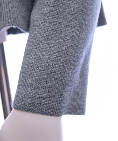 CLEAR BASIC（クリアベーシック）の「裾フリルニットトップス[オフィスカジュアル 着回し抜群 大人 フェミニン]≪AW新作≫（ニット/セーター・レディース・グレー/アイボリー/ブラック・F）」の17枚目の写真