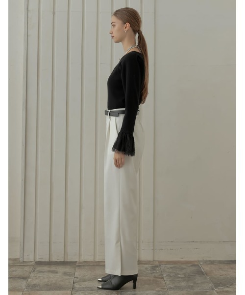 MEISM（ミズム）の「[MEISM by Re:EDIT][2025AW COLLECTION]リバーレースフリルボートネックニット（ニット/セーター・レディース・ホワイト/ブラック・MEDIUM/LARGE）」の5枚目の写真