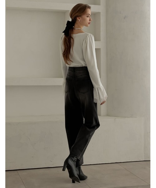 MEISM（ミズム）の「[MEISM by Re:EDIT][2025AW COLLECTION]リバーレースフリルボートネックニット（ニット/セーター・レディース・ホワイト/ブラック・MEDIUM/LARGE）」の11枚目の写真