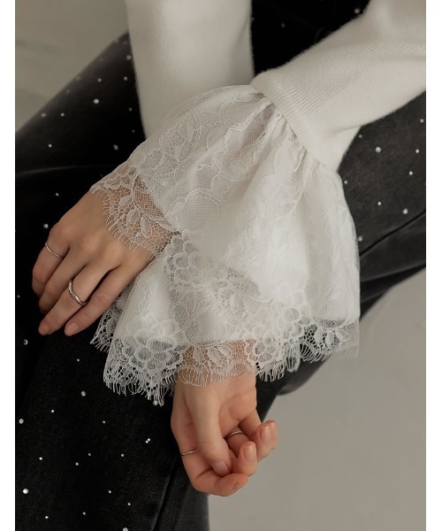MEISM（ミズム）の「[MEISM by Re:EDIT][2025AW COLLECTION]リバーレースフリルボートネックニット（ニット/セーター・レディース・ホワイト/ブラック・MEDIUM/LARGE）」の12枚目の写真