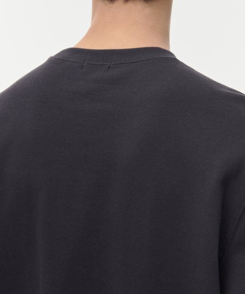 MUSINSA STANDARD（ムシンサスタンダード）の「スウェットシャツ [ダークグレー]（スウェット・メンズ・その他・LARGE/X-LARGE/XX-LARGE/XXX-LARGE/SMALL/MEDIUM）」の4枚目の写真