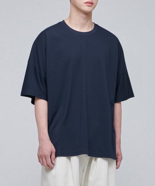 MUSINSA STANDARD（ムシンサスタンダード）の「フォンテドルマンスリーブオーバーサイズ半袖Tシャツ[ネイビー]（Tシャツ/カットソー・メンズ・その他・SMALL/MEDIUM/LARGE/X-LARGE/XX-LARGE/XXX-LARGE）」の2枚目の写真