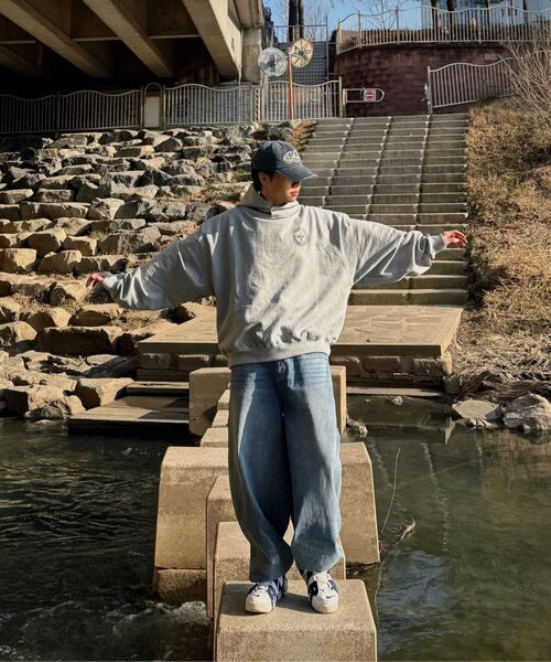 PUNCH DRUNK PARTIES（パンチドランクパーティーズ）の「Circle Logo Oversized Hoodie (GRAY)（パーカー・メンズ・その他・1/2/0/3）」の11枚目の写真