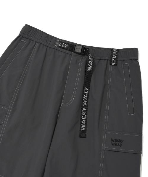 Wacky WiLLy（ワッキーウィリー）の「ナイロンリップストップカーゴショートパンツチャコール（その他パンツ・レディース・その他・X-LARGE/SMALL/MEDIUM/LARGE）」の4枚目の写真