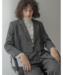 テーラードジャケット（グレー/灰色系・ストライプ柄）ファッション