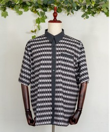 katayuboku（カタユボーク）の「オーバーサイズ 猫柄 半袖シャツ 【 猫 千鳥】（シャツ/ブラウス）」