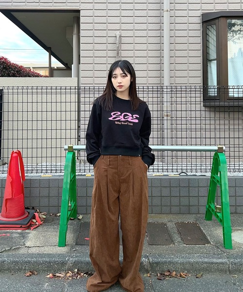 BGL(ビージーエル)の「PINK LEOPARD LOGO SWEAT / クロップド丈 / レオパード / 韓国ストリート 短丈スウェット(スウェット・レディース・グレー/ブラック・FREE)」の5枚目の写真