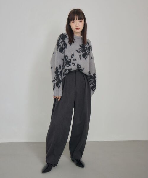 kivi（キヴィ）の「フラワージャガードニット（ニット/セーター・レディース・ブラウン/オフホワイト/ライトグレー・FREE）」の5枚目の写真