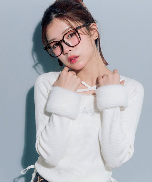 OLIVE des OLIVE（オリーブデオリーブ）の「袖ファートップス（ニット/セーター・レディース・ライトグレー/ブラック/オフホワイト/ピンク・FREE）」の19枚目の写真