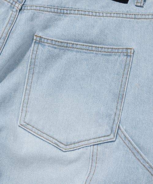 suade（スエード）の「CARPENTER DENIM SHORTS [LIGHT BLUE]（その他パンツ・レディース・その他・MEDIUM/SMALL/LARGE）」の5枚目の写真