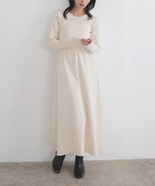 LIAN（リアン）の「リブフレアニットワンピース（ワンピース・レディース・ブラック/アイボリー/チャコールグレー・FREE）」の11枚目の写真