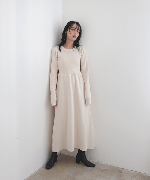 LIAN（リアン）の「リブフレアニットワンピース（ワンピース・レディース・ブラック/アイボリー/チャコールグレー・FREE）」の12枚目の写真