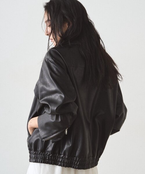 LOUNGEDRESS（ラウンジドレス）の「フェイクレザージャケット（その他アウター・レディース・ベージュ/ブラック・FREE）」の9枚目の写真