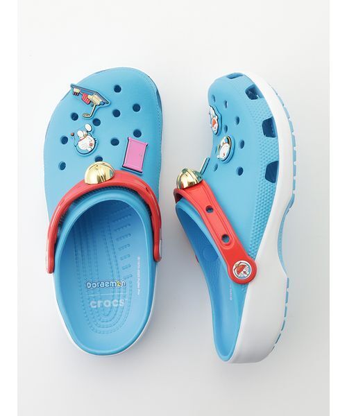 crocs(クロックス)の「【CROCS】211691-90H DORAEMON CLASSIC CLOG(スニーカー・レディース・マルチ・25/24/23/22)」の8枚目の写真