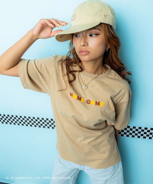 sanrio（サンリオ）の「サンリオキャラクターズ × ホームゲーム [HOMEGAME] - クロミ 半袖 Tシャツ [KUROMI UNIFORM TEE BEIGE HG2501103]（Tシャツ/カットソー・レディース・ベージュ・LARGE/MEDIUM/SMALL/X-LARGE）」の9枚目の写真