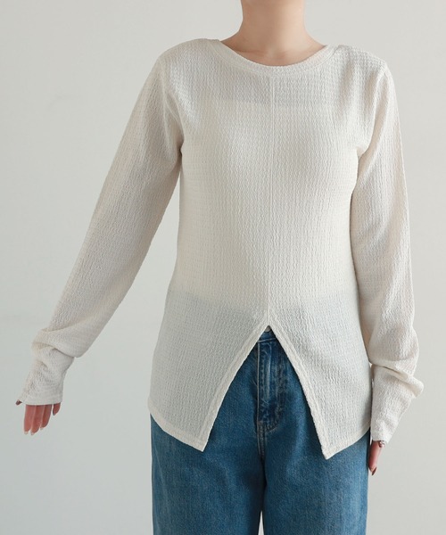 andme(アンドミー)の「裾スリット2way長袖Tシャツ(Tシャツ/カットソー・レディース・アイボリー/ブラック・M)」の3枚目の写真