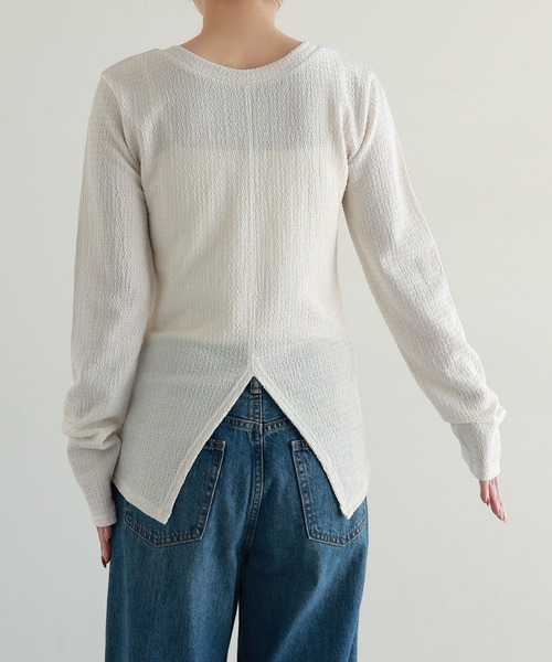 andme(アンドミー)の「裾スリット2way長袖Tシャツ(Tシャツ/カットソー・レディース・アイボリー/ブラック・M)」の9枚目の写真