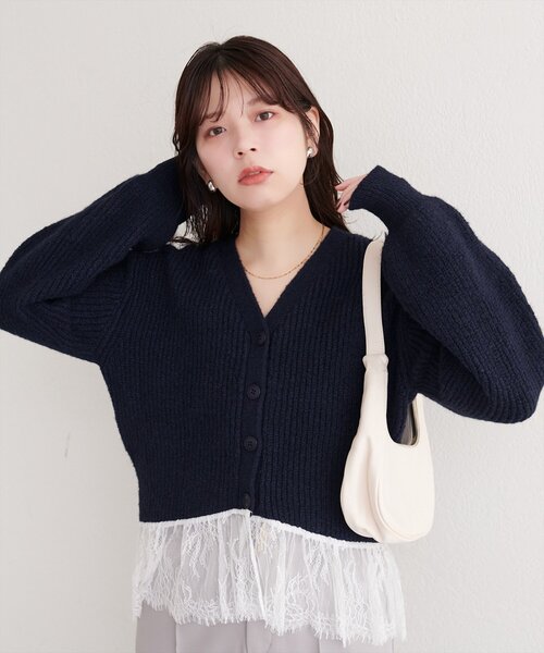 natural couture(ナチュラルクチュール)の「裾レースカーディガン(ニット/セーター・レディース・ブラック/オフホワイト/モカ/ネイビー・FREE)」の5枚目の写真