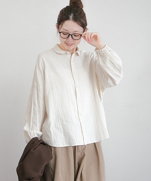 SOLAMONAT(ソラモナ)の「ダブルガーゼギャザーシャツ(シャツ/ブラウス・レディース・アイボリー/ホワイト・38)」の1枚目の写真