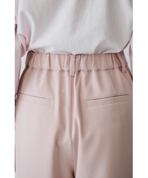 HeRIN.CYE（ヘリンドットサイ）の「Straight tuck pants　　ストレートタックパンツ（その他パンツ・レディース・ライトピンク/オフホワイト/ネイビー・36/38）」の8枚目の写真