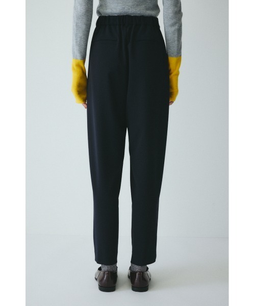 HeRIN.CYE（ヘリンドットサイ）の「Straight tuck pants　　ストレートタックパンツ（その他パンツ・レディース・ライトピンク/オフホワイト/ネイビー・36/38）」の14枚目の写真