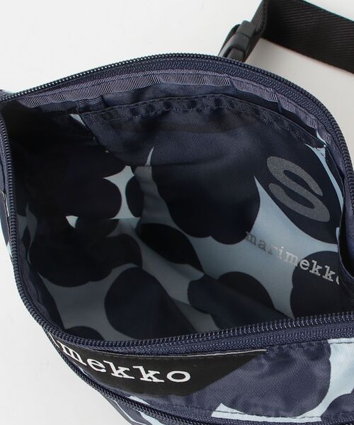 marimekko（マリメッコ）の「【JAPAN EXCLUSIVE】Je Neat Crossbody Unikko S（ショルダーバッグ・レディース・ネイビー・FREE）」の8枚目の写真