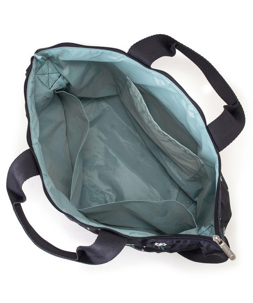 LeSportsac(レスポートサック)の「DELUXE EASY CARRY TOTE フローラルラティスEMB(トートバッグ・レディース・ブルー・FREE)」の7枚目の写真
