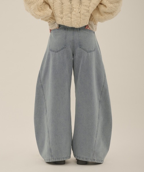 hazyl（ヘイジル）の「low rise wide denim / ローライズワイドデニム（デニムパンツ・レディース・ライトブルー/グレー・MEDIUM/SMALL）」の3枚目の写真