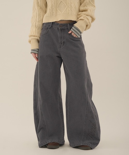 hazyl（ヘイジル）の「low rise wide denim / ローライズワイドデニム（デニムパンツ・レディース・ライトブルー/グレー・MEDIUM/SMALL）」の9枚目の写真