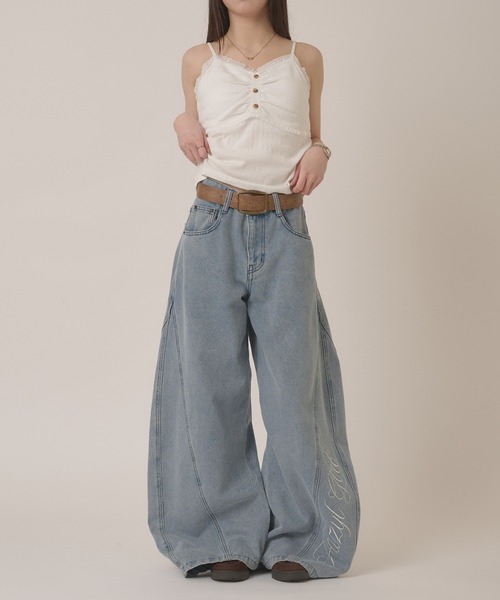hazyl(ヘイジル)の「side stitch wide denim / サイドステッチワイドデニム(デニムパンツ・レディース・ライトブルー/グレー・MEDIUM/SMALL)」の5枚目の写真