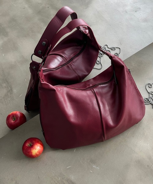 TONER（トナー）の「リラックスショルダーバッグ/ロゴプレート付き（ショルダーバッグ・レディース・レッド/グリーン/ブラウン/ブラック・FREE）」の4枚目の写真