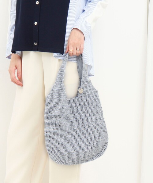 NOLLEY’S（ノーリーズ）の「メタリックコード編みトートバッグ（トートバッグ・レディース・シルバー/ネイビー・FREE）」の7枚目の写真