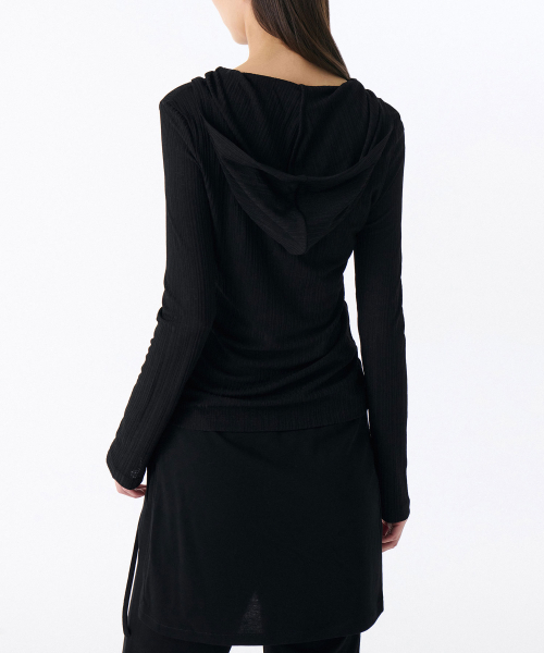 MUSINSA STANDARD WOMAN（ムシンサスタンダードウーマン）の「ウィメンズバーティカルテクスチャーフード付き長袖Tシャツ[ブラック]（パーカー・レディース・その他・LARGE/SMALL/X-SMALL/MEDIUM）」の4枚目の写真