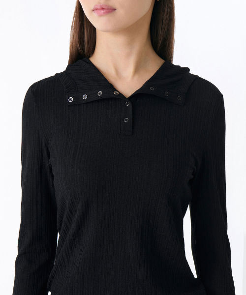 MUSINSA STANDARD WOMAN（ムシンサスタンダードウーマン）の「ウィメンズバーティカルテクスチャーフード付き長袖Tシャツ[ブラック]（パーカー・レディース・その他・LARGE/SMALL/X-SMALL/MEDIUM）」の2枚目の写真