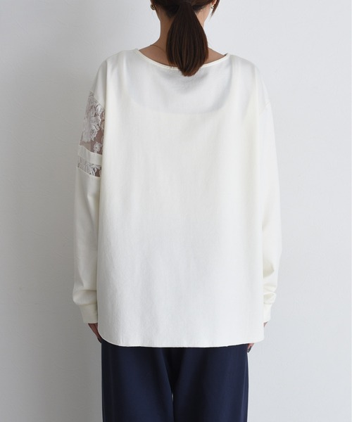 Eimee Law（エイミーロウ）の「スリーブレース テキスト刺繍ラウンドヘムトップス（Tシャツ/カットソー・レディース・オフホワイト/ブラック/アイボリー・FREE）」の21枚目の写真