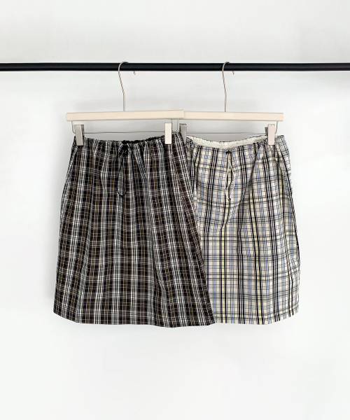 VASCARA（バスカラ）の「String Check Midi Skirt (2colors)（スカート・レディース・ベージュ/ブラック・FREE）」の5枚目の写真
