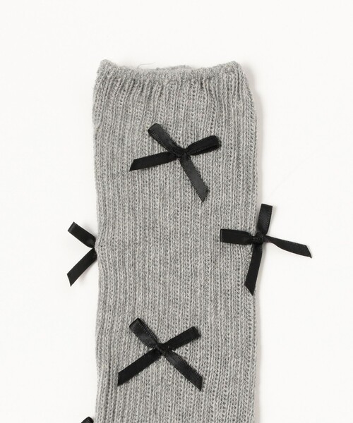 CAROLINA GLASER（カロリナ グレイサー）の「リボン付き リブ ハイソックス（ソックス/靴下・レディース・ホワイト/グレー/ブラック・ONE SIZE）」の13枚目の写真