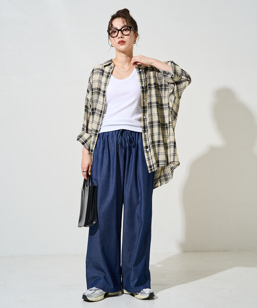 FREAK'S STORE(フリークスストア)の「限定展開 レーヨン デニム イージーパンツ(デニムパンツ・レディース・ブラック/グレー/ネイビー/サックスブルー・SMALL/LARGE/MEDIUM)」の19枚目の写真