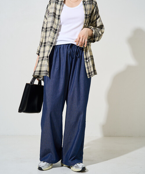 FREAK'S STORE(フリークスストア)の「限定展開 レーヨン デニム イージーパンツ(デニムパンツ・レディース・ブラック/グレー/ネイビー/サックスブルー・SMALL/LARGE/MEDIUM)」の22枚目の写真