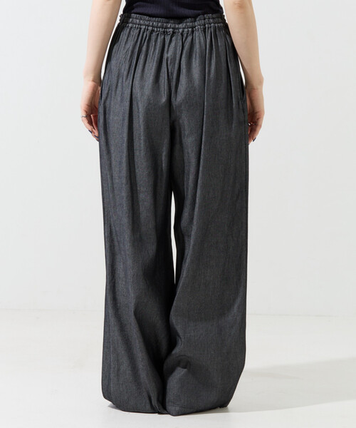 FREAK'S STORE(フリークスストア)の「限定展開 レーヨン デニム イージーパンツ(デニムパンツ・レディース・ブラック/グレー/ネイビー/サックスブルー・SMALL/LARGE/MEDIUM)」の10枚目の写真