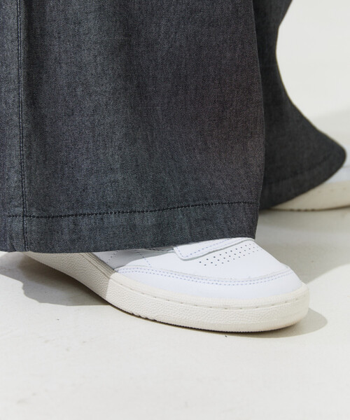 FREAK'S STORE(フリークスストア)の「限定展開 レーヨン デニム イージーパンツ(デニムパンツ・レディース・ブラック/グレー/ネイビー/サックスブルー・SMALL/LARGE/MEDIUM)」の10枚目の写真