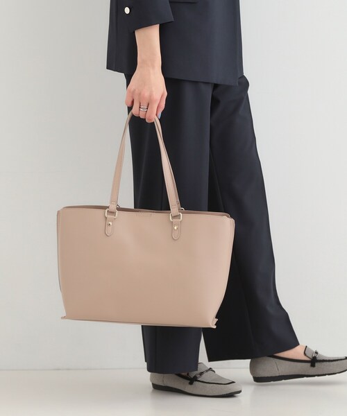 SHOO・LA・RUE（シューラルー）の「【A4】サイド配色トートバッグ（トートバッグ・レディース・アイボリー/ブラック/ブラウン系その他・00）」の3枚目の写真