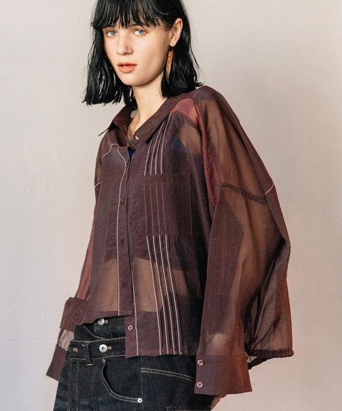 AULA AILA（アウラアイラ）の「ステッチポイントシアーシャツ（シャツ/ブラウス・レディース・ブラウン/グレイッシュベージュ/ブラック・0）」の3枚目の写真