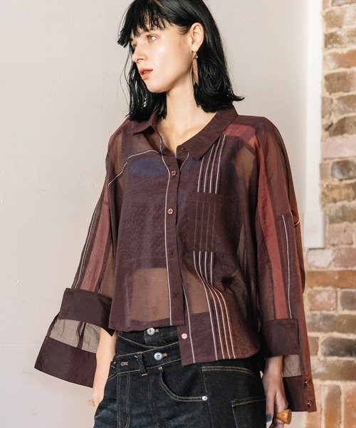 AULA AILA（アウラアイラ）の「ステッチポイントシアーシャツ（シャツ/ブラウス・レディース・ブラウン/グレイッシュベージュ/ブラック・0）」の12枚目の写真