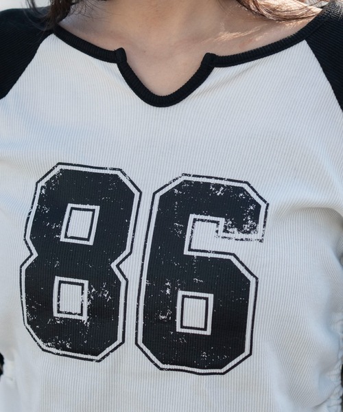 WEGO（ウィゴー）の「WEGO/【26年春夏新作】サイドドロストキーネックロンT（Tシャツ/カットソー・レディース・ブラック系その他5/ブラック/レッド・FREE）」の15枚目の写真