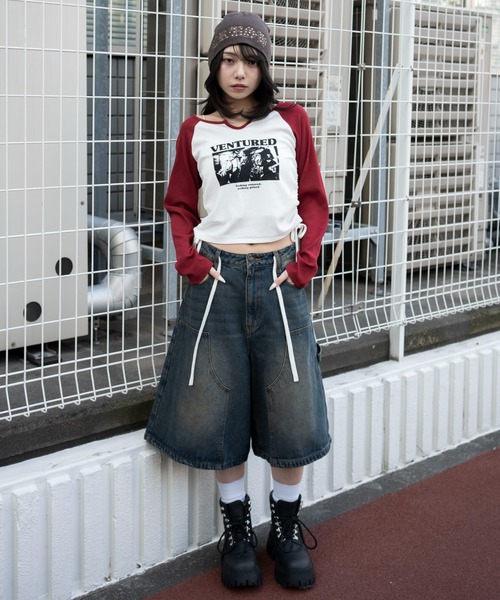 WEGO（ウィゴー）の「WEGO/【26年春夏新作】サイドドロストキーネックロンT（Tシャツ/カットソー・レディース・ブラック系その他5/ブラック/レッド・FREE）」の19枚目の写真