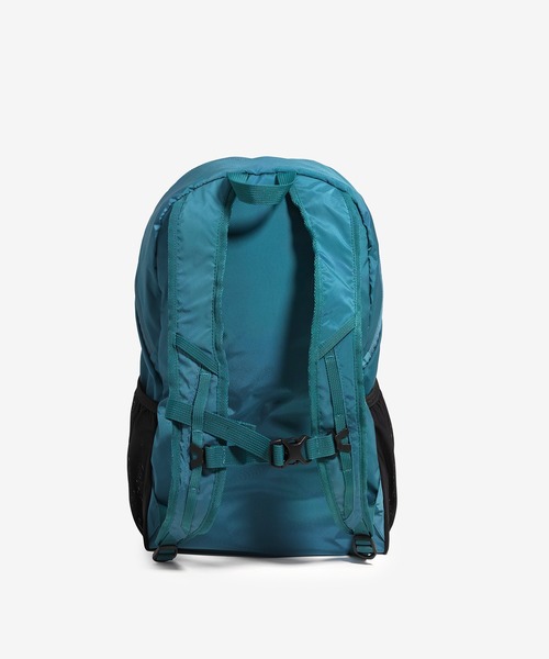 AIGLE(エーグル)の「撥水 ライト&コンパクト パッカブルバックパック 20L(バックパック/リュック・レディース・オレンジ/ホワイト/ダークネイビー/ダークブルー・FREE)」の6枚目の写真