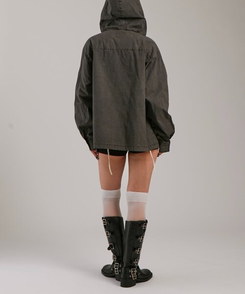 WHO'S WHO gallery(フーズフーギャラリー)の「【UNISEX】KOOKY'N スタースタッズフードシャツ(シャツ/ブラウス・レディース・チャコールグレー/サックスブルー/ブラック・FREE)」の11枚目の写真