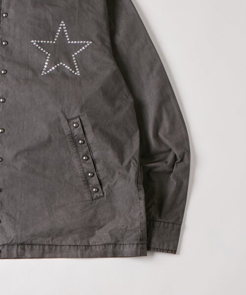 WHO'S WHO gallery(フーズフーギャラリー)の「【UNISEX】KOOKY'N スタースタッズフードシャツ(シャツ/ブラウス・レディース・チャコールグレー/サックスブルー/ブラック・FREE)」の21枚目の写真